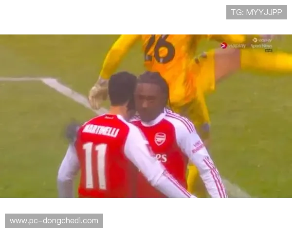 姆班古拉任意球助攻斯塔格头球破门，法兰克福3-1